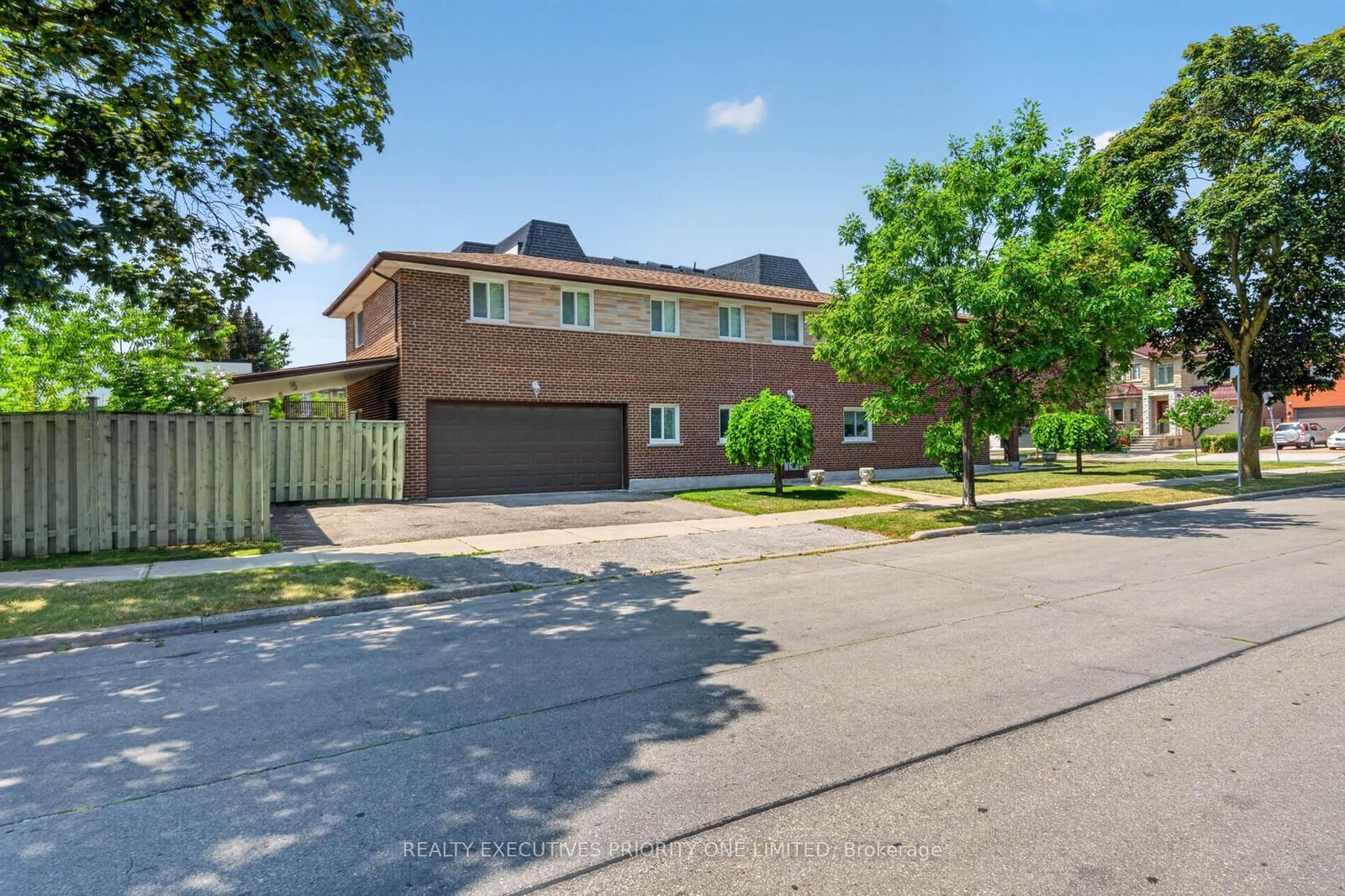 Property Photo:  355 Glen Park Avenue  ON M6B 2E6 