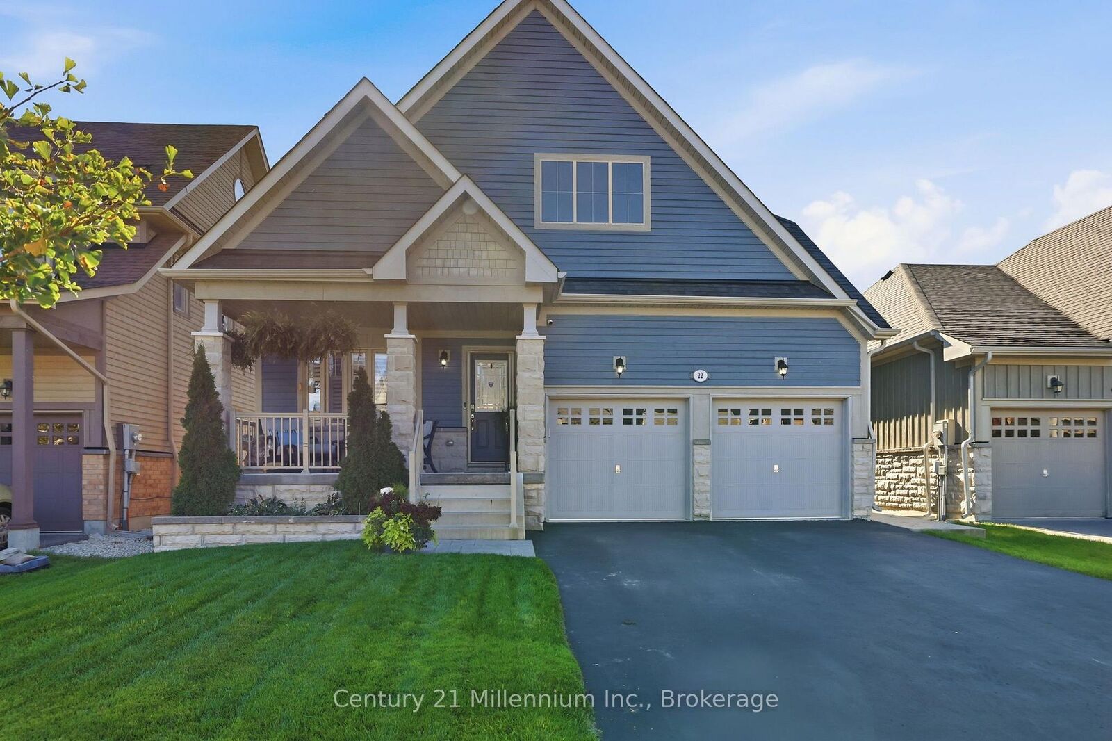 Photo de la propriété:  22 Cooper Street  ON L9Y 0W8 