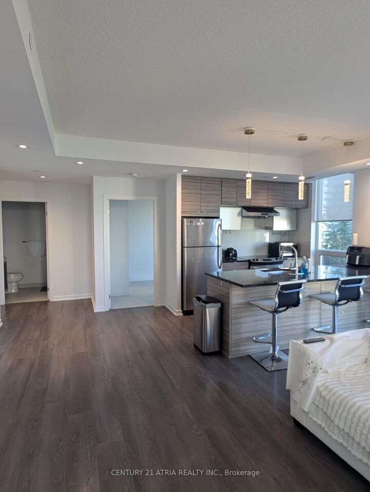 Property Photo:  62 Forest Manor Road 307  ON M2J 0B6 