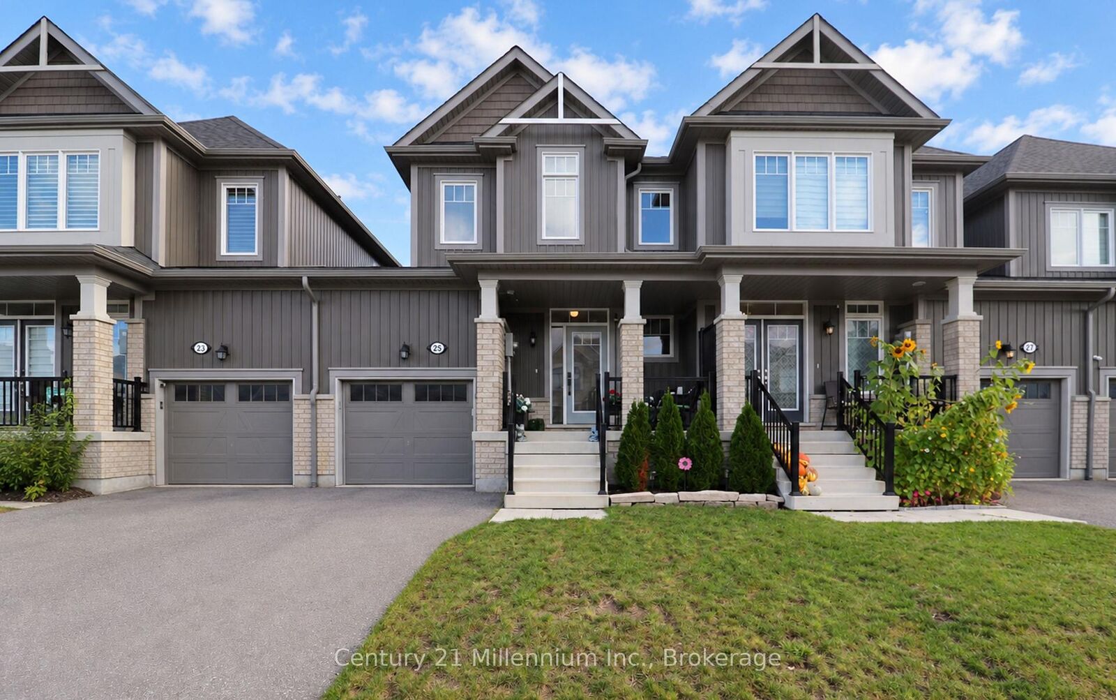 Property Photo:  25 Kirby Avenue  ON L9Y 3W8 