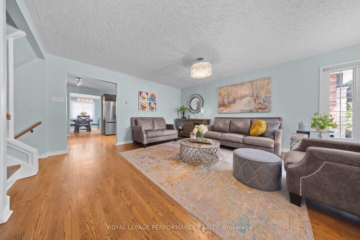 Property Photo:  2177 Bingham Street  ON K1G 2V6 