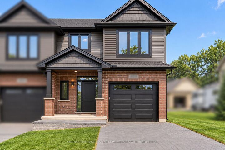 Property Photo:  414 Old Wonderland Road 27  ON N6K 3R2 