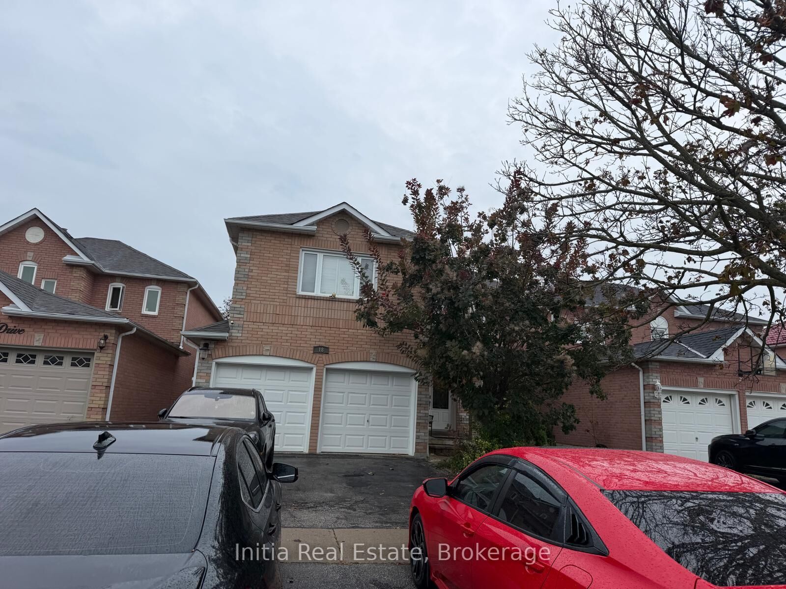 Property Photo: 18 Harkins Drive ON L1T 3T6