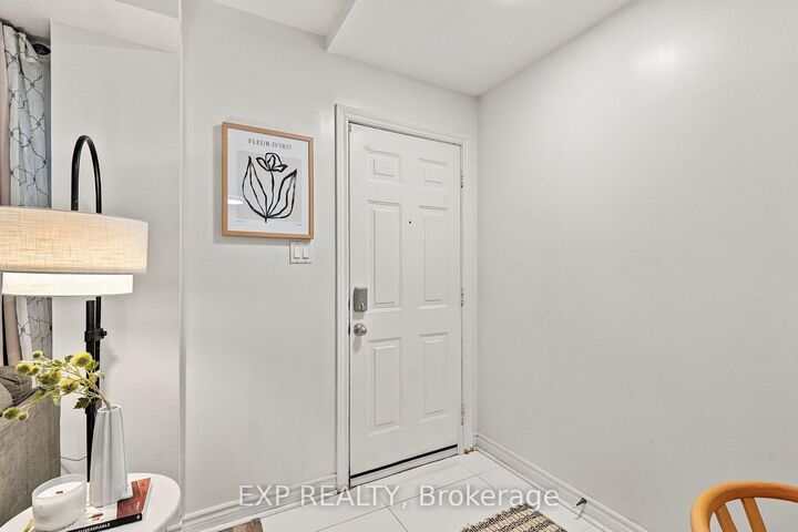 Property Photo:  1 Sudbury Street 101  ON M6J 3W6 