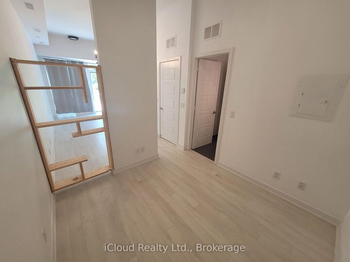 Property Photo:  247 Broward Way 31  ON L9S 0M1 