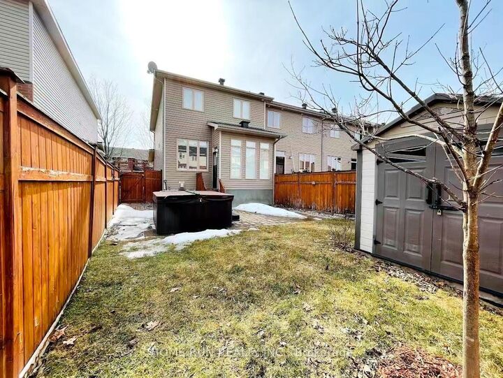 Property Photo:  245 Badgeley Circle  ON K2T 0B8 