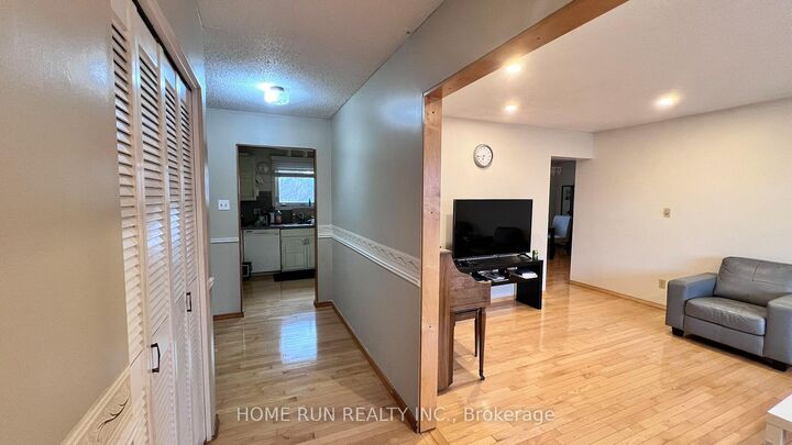 Property Photo:  960 Cahill Drive  ON K1V 9H8 