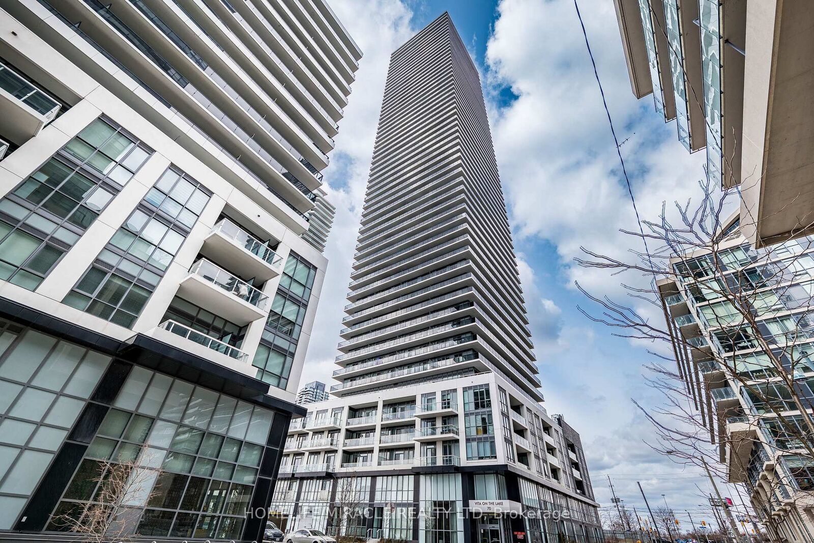 Property Photo:  70 Annie Craig Drive 1001  ON M8V 0G2 