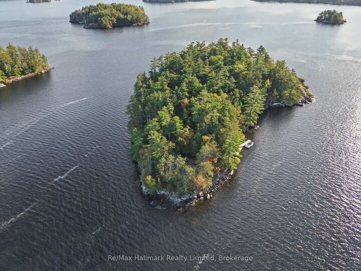 Property Photo:  3 Island 20lm Island  ON P1P 1R2 