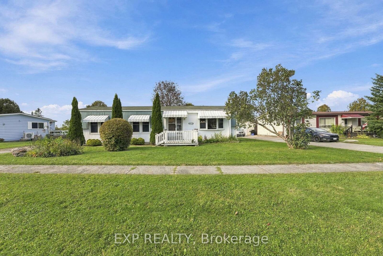 Property Photo:  139 Roxanna Drive  ON L0E 1R0 