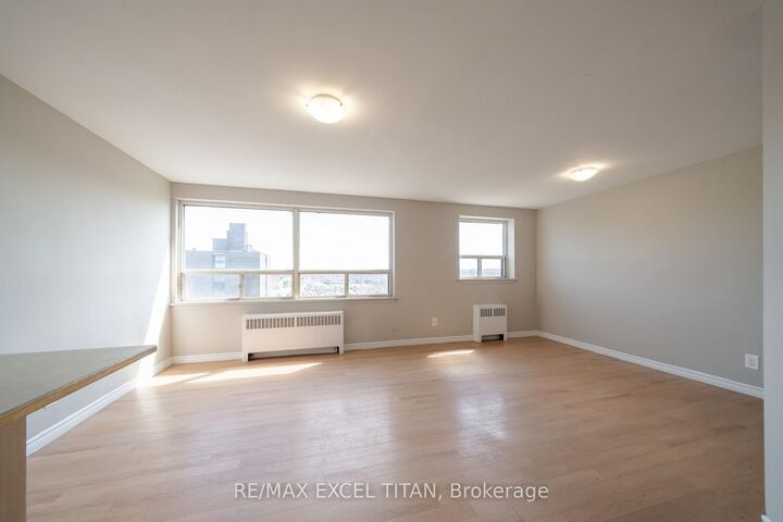 Property Photo:  468 Ottawa Street 333C  ON L8H 4A6 