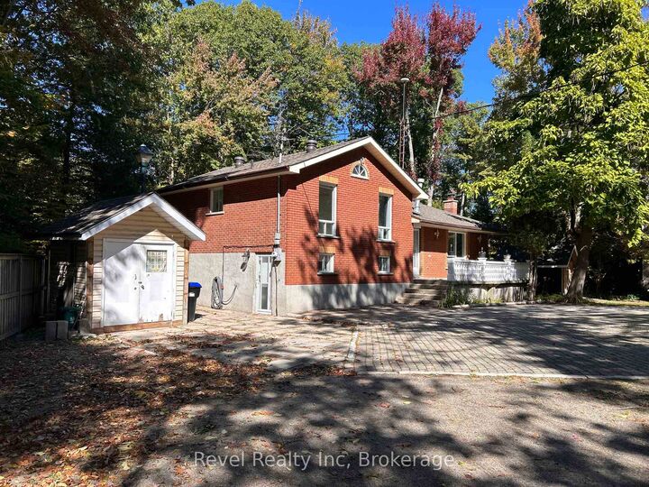 Property Photo: 97 Forest Circle ON L9M 0H4