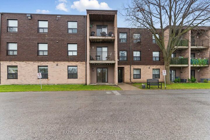 Property Photo:  4209 Hixon Street 113  ON L3J 0K2 