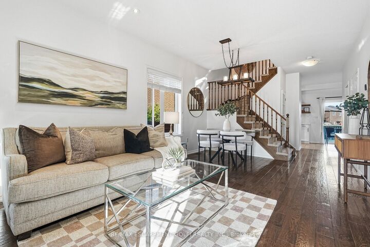 Photo de la propriété:  86 Springstead Avenue  ON L8E 6E9 