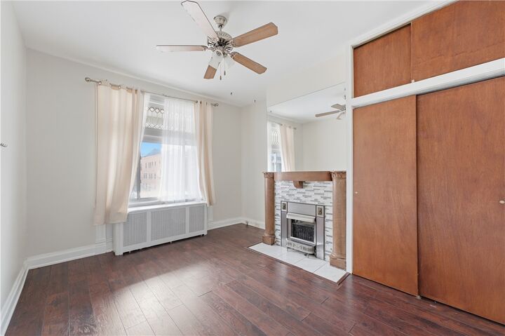 Property Photo:  4035 Howley St  PA 15224 
