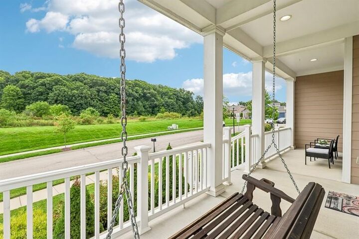 Property Photo:  632 Chilliwack Ln  PA 16046 