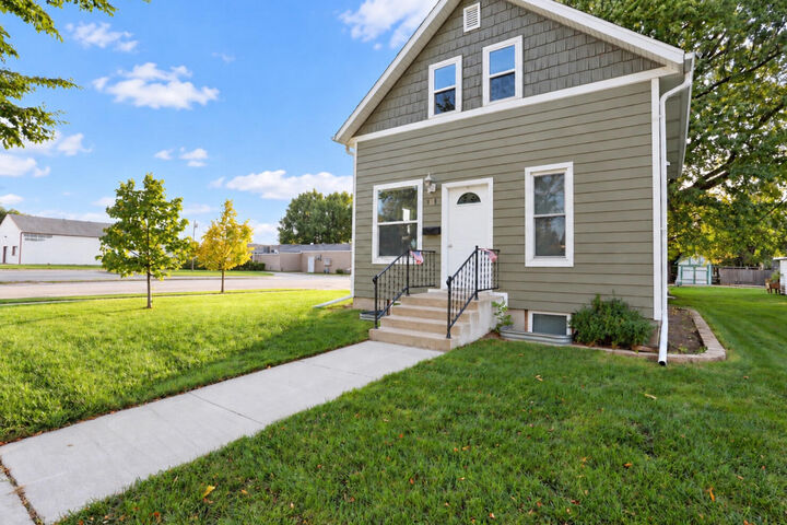 Property Photo:  103 N Penn Street  SD 57401 