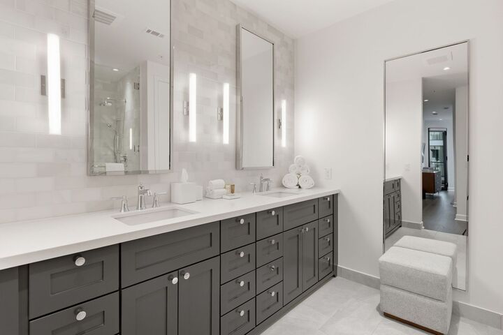 Property Photo:  82 Island Drive 8202  TX 78657 