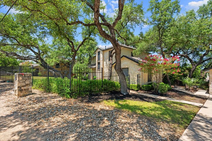 Property Photo:  5002 Weletka Drive  TX 78734 