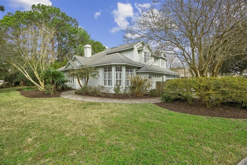 Property Photo: 95023 Village Drive FL 32034