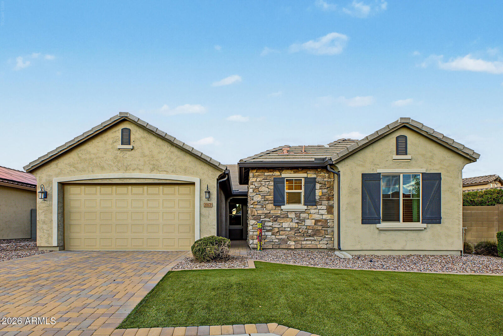 Property Photo: 547 S 197th Avenue AZ 85326