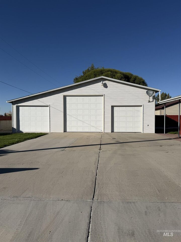 Property Photo:  300 N Burton Ave  ID 83318 