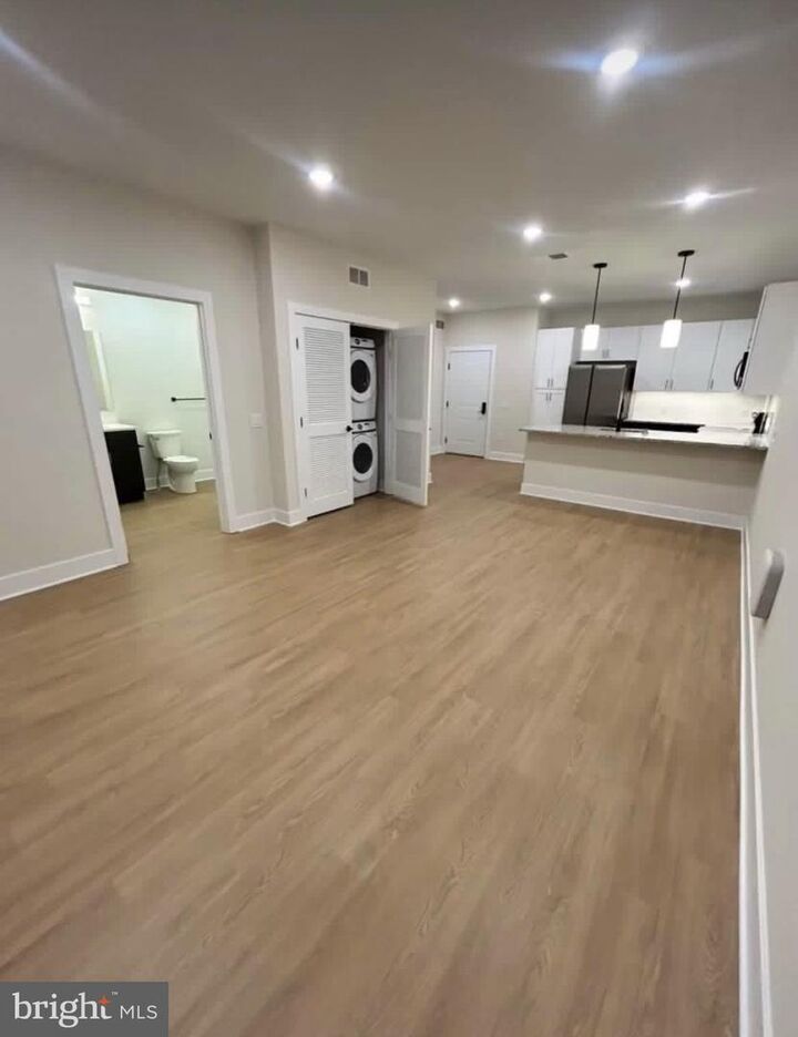 Property Photo: 624 Main Street 206 PA 19468