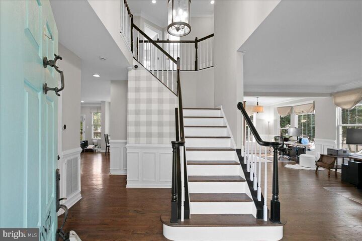 Property Photo: 42875 Autumn Harvest Court VA 20148