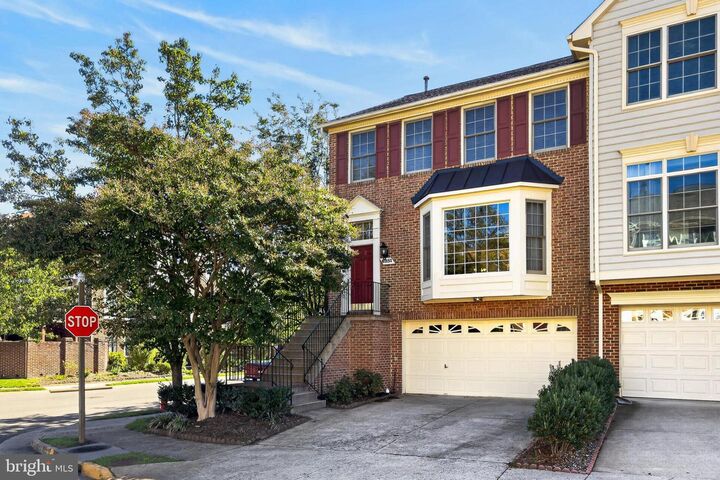 Property Photo: 6251 Harbin Drive VA 22310