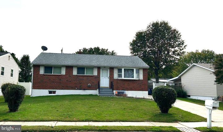 Property Photo:  373 N School Lane  DE 19977 