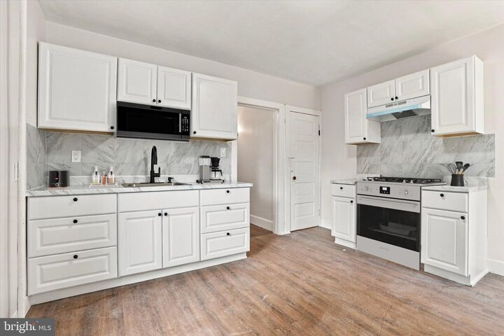 Property Photo:  46 Edgemere Avenue  NJ 08618 