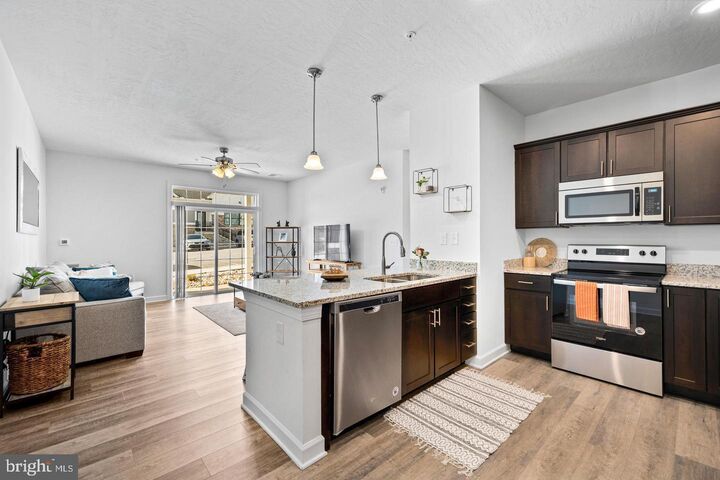 Property Photo:  960 Setting Sun Ln 08-103  PA 17201 