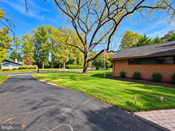 Property Photo:  1052 Kingsley Road  PA 19046 