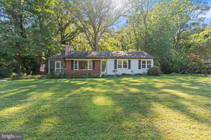 Property Photo:  45989 Rolling Road  MD 20653 