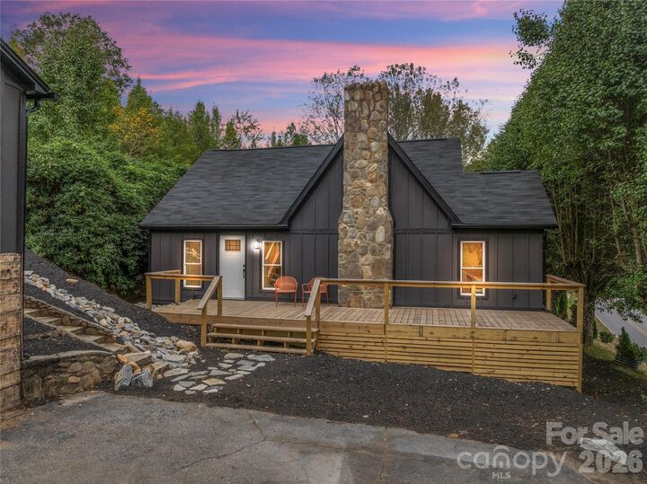 Property Photo: 1277 Henson Cove Road NC 28716