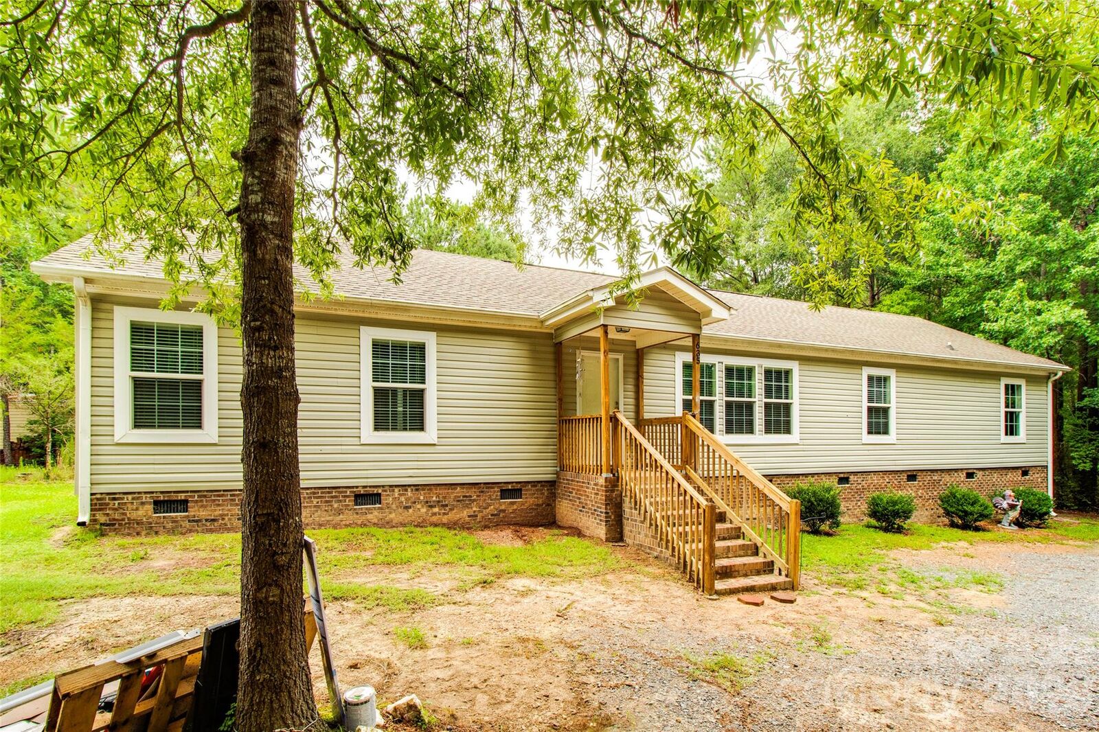Property Photo:  635 Monticello Road  SC 29720 