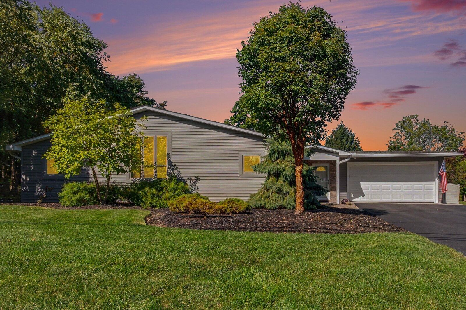Property Photo: 76 Marion Street OH 43017