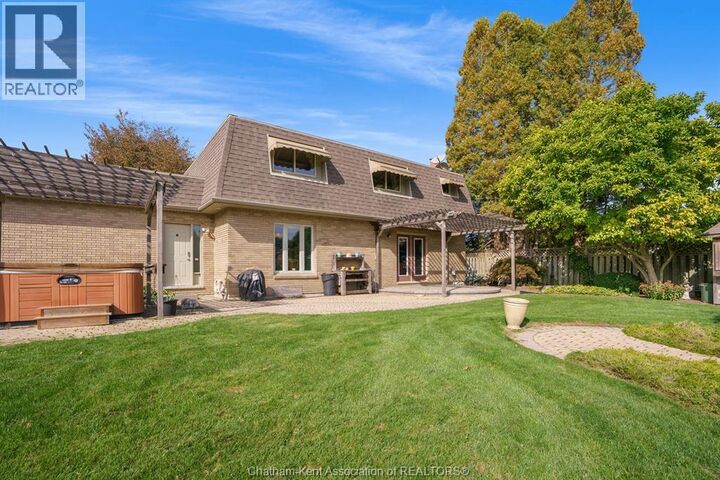 Property Photo:  108 Cecile Avenue  ON N7M 2C3 