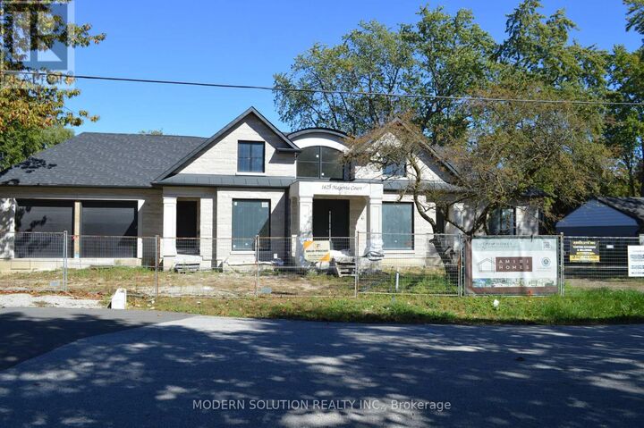 Property Photo: 1623 Magenta Court ON L5G 3A6