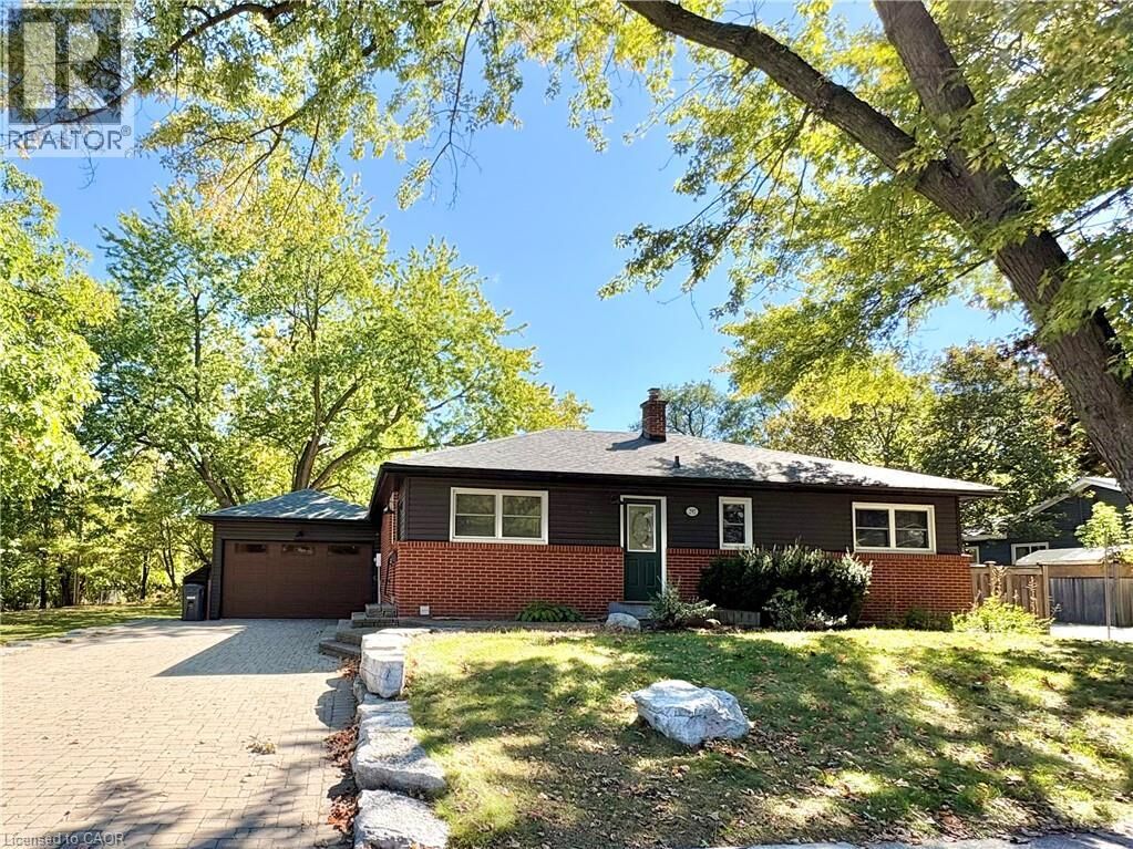 Property Photo: 292 Woodward Avenue Lower ON L9T 1V2