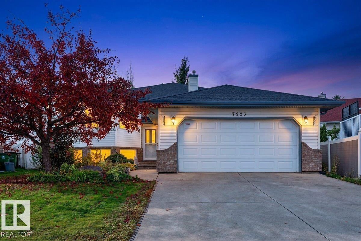 Property Photo: 7923 161 Av NW AB T5Z 3E9