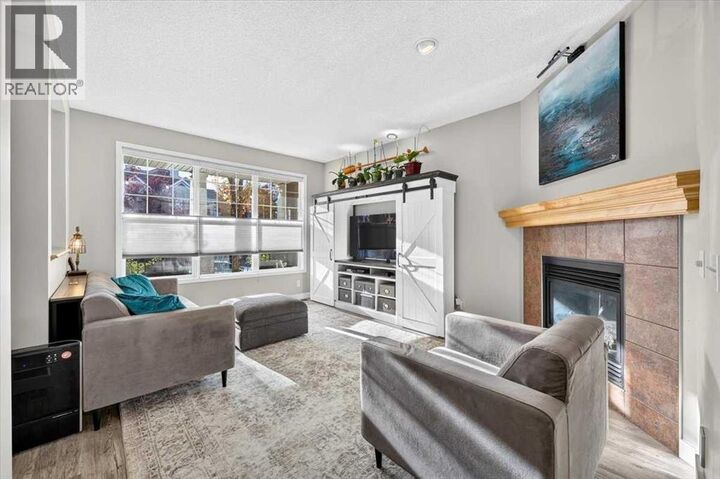 Property Photo:  6 Prestwick Estate Gate Southeast  AB T2Z 4B6 