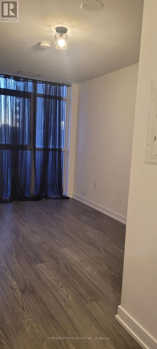 Property Photo: 225 Village Green Square 207 ON M1S 0N4