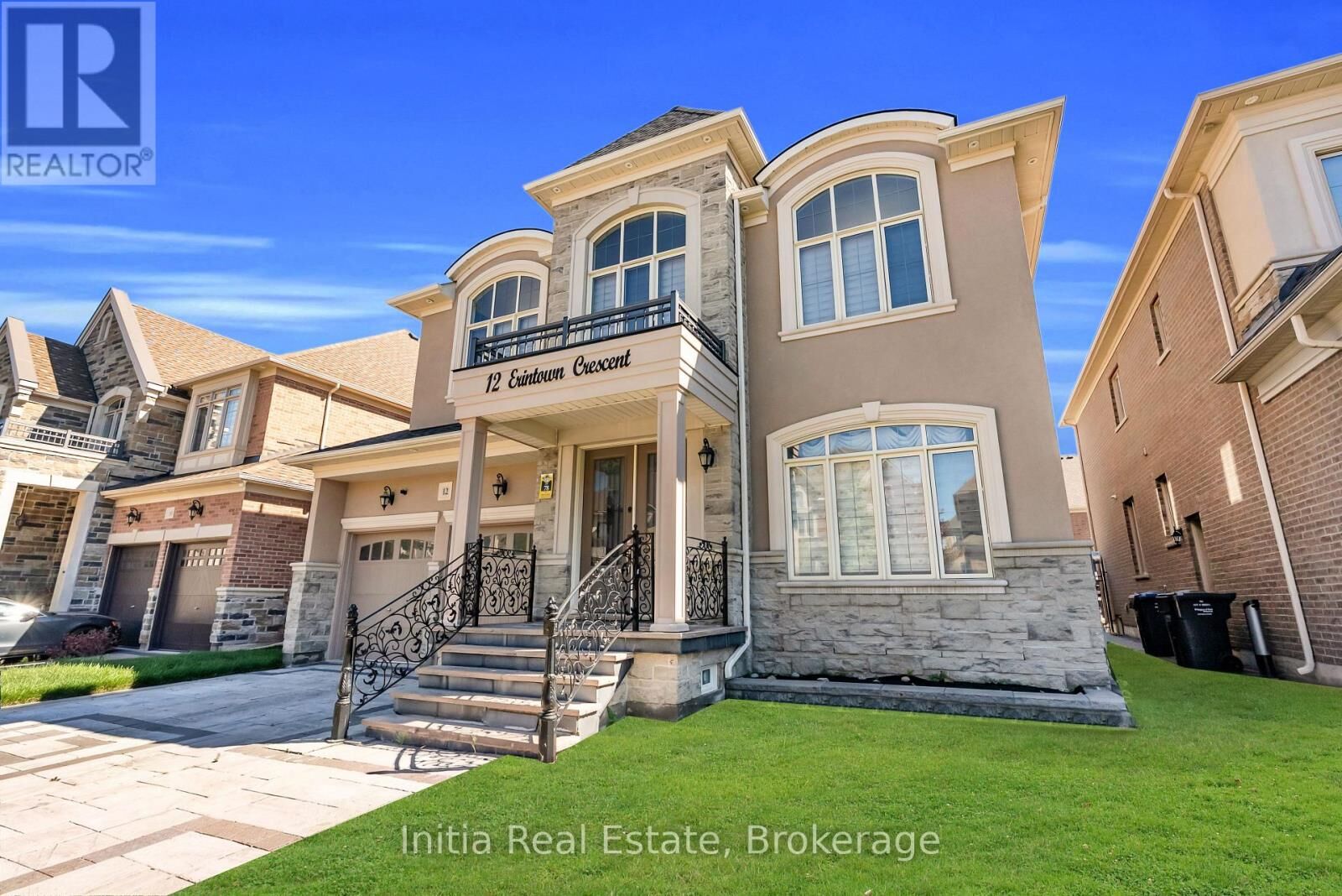 Property Photo:  12 Erintown Crescent South  ON L6P 4H2 