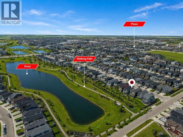 Property Photo:  81 Carringvue Manor Northwest  AB T3P 1L7 