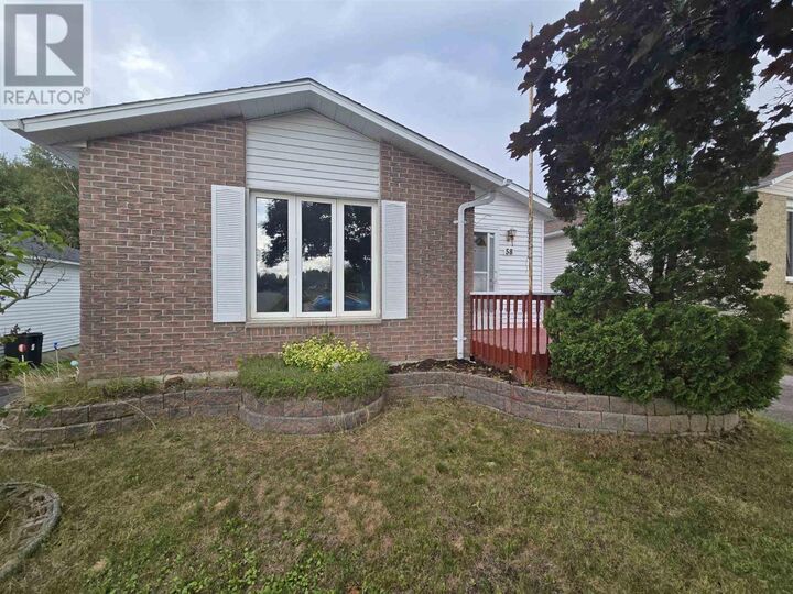 Property Photo: 58 Taylor Blvd ON P5A 3H6