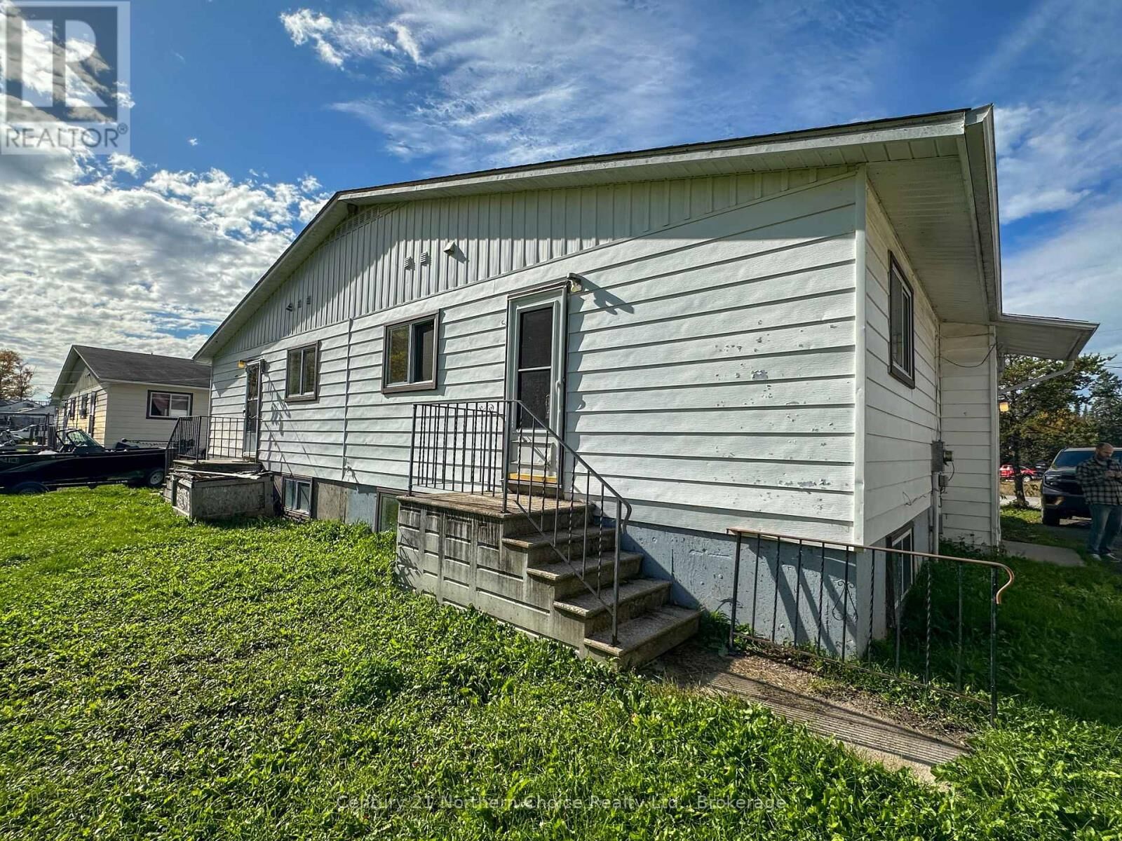 Property Photo:  46/48 Birch Drive  ON P0V 1T0 