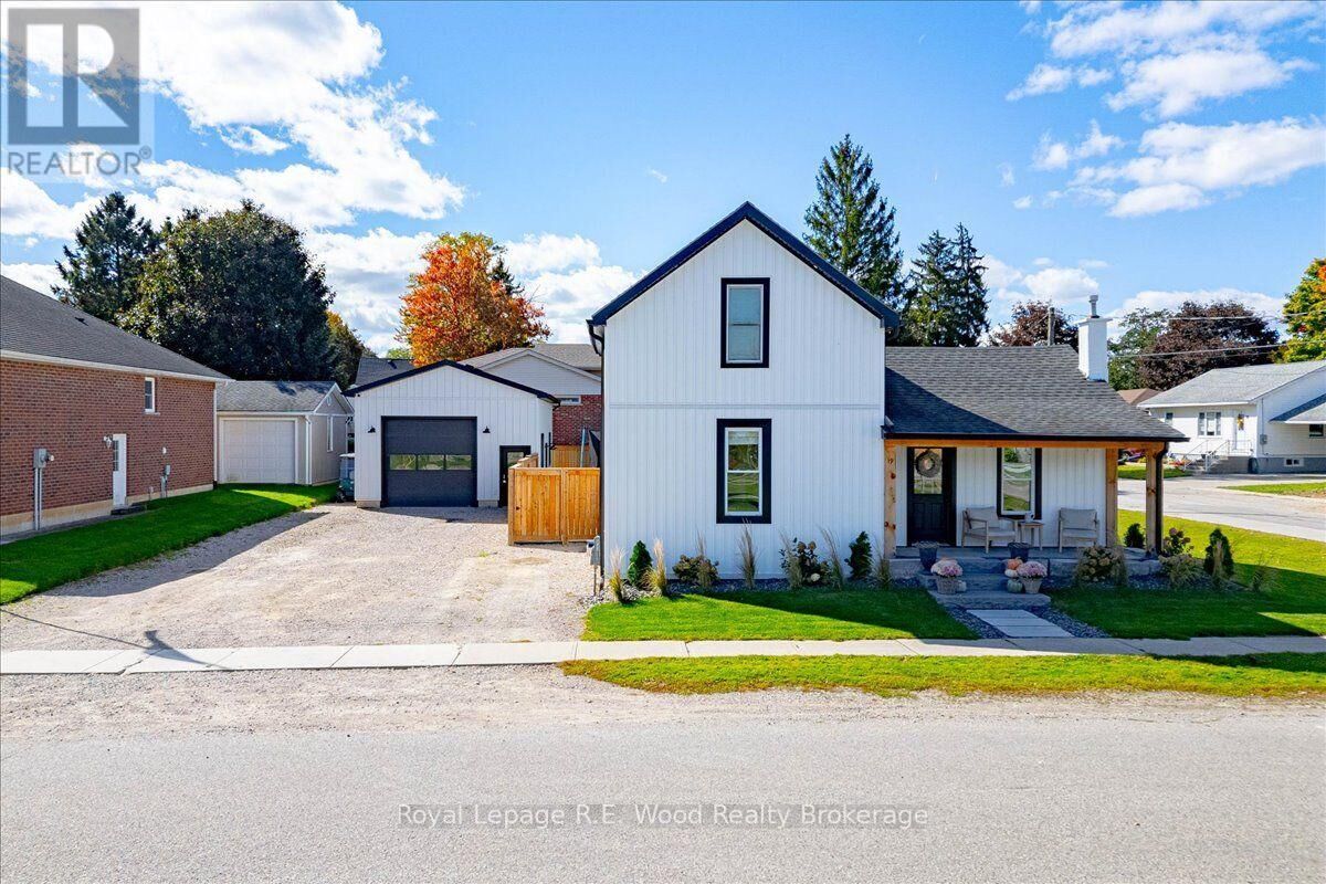 Property Photo:  19 Washington Street  ON N0J 1P0 