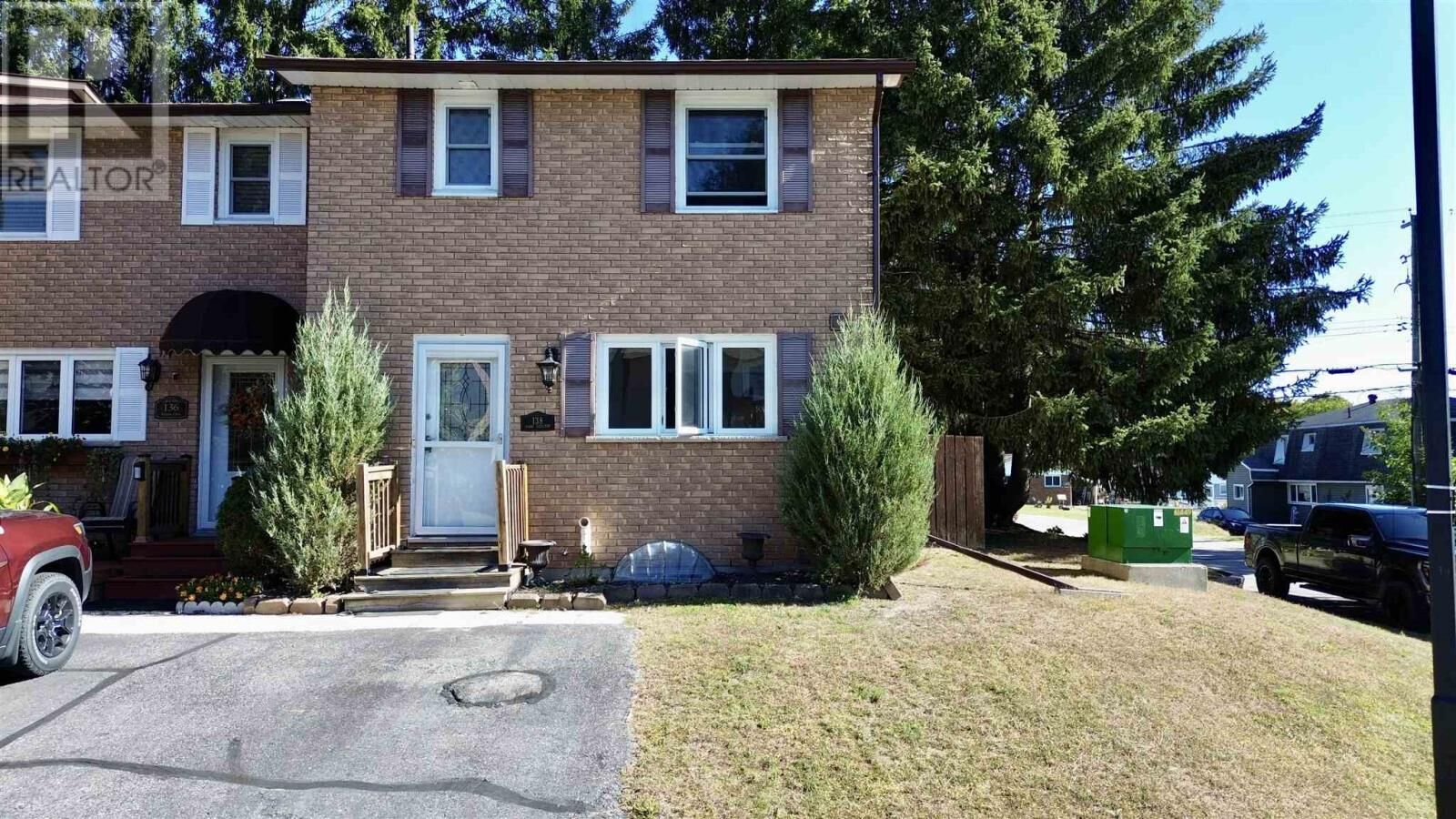Property Photo: 138 Frame Cres ON P5A 2S4