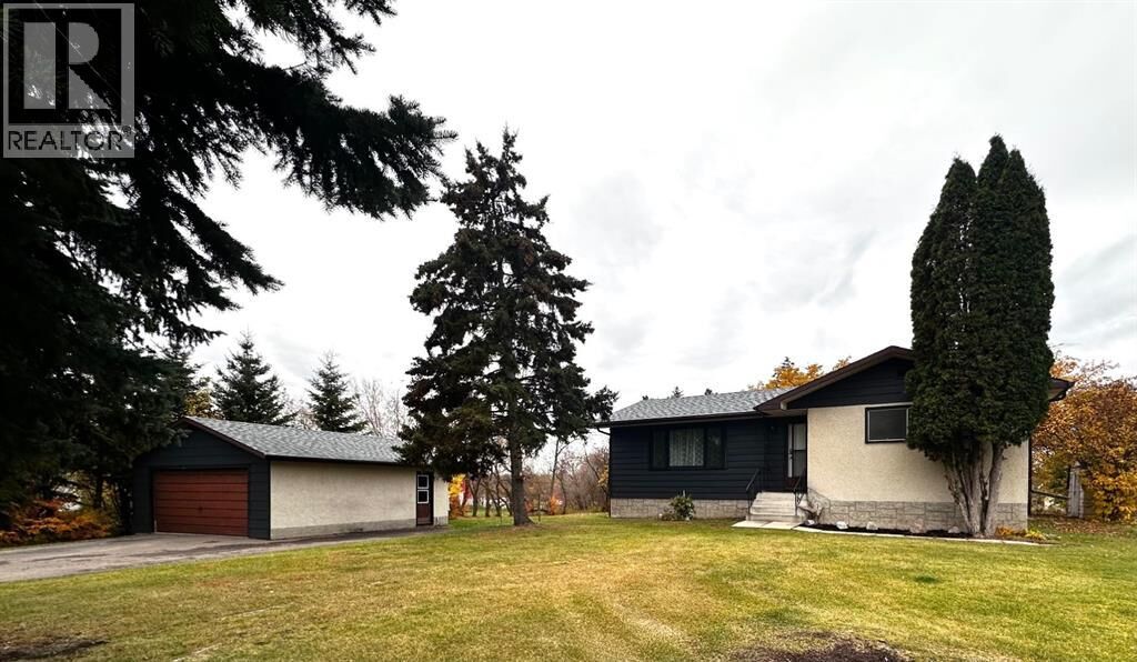Property Photo: 210 Kent Street AB T4V 2N1